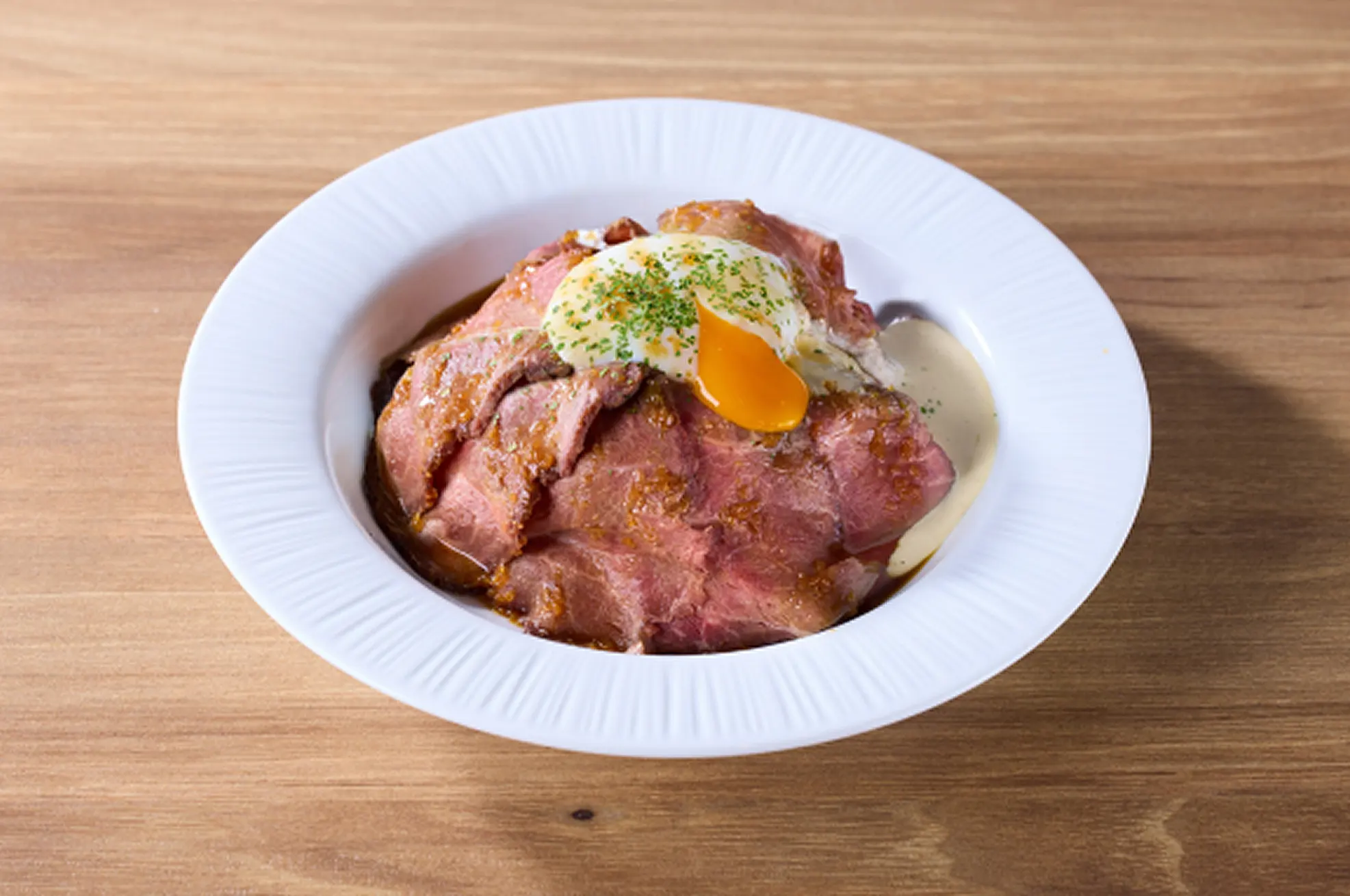 烤牛肉蓋飯