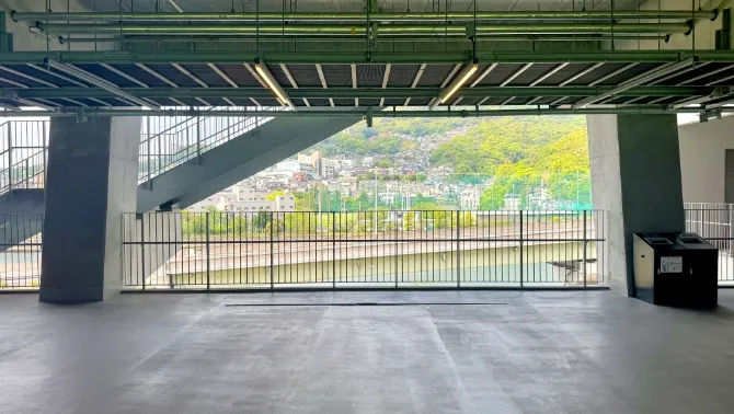 PEACE STADIUM 3F ホームスタンド側コンコース