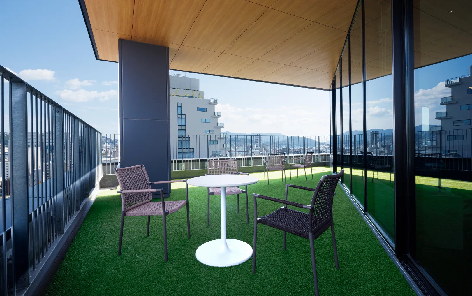 balcony