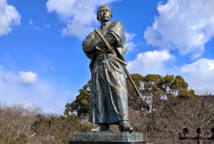風頭公園龍馬像