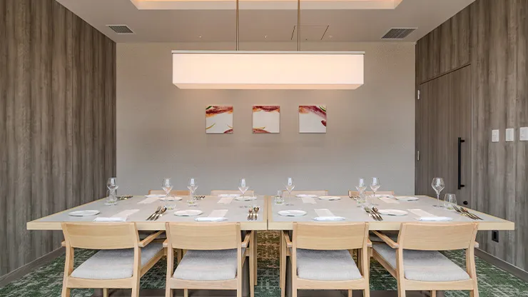 ※개인실은 4명 이상으로 이용 가능