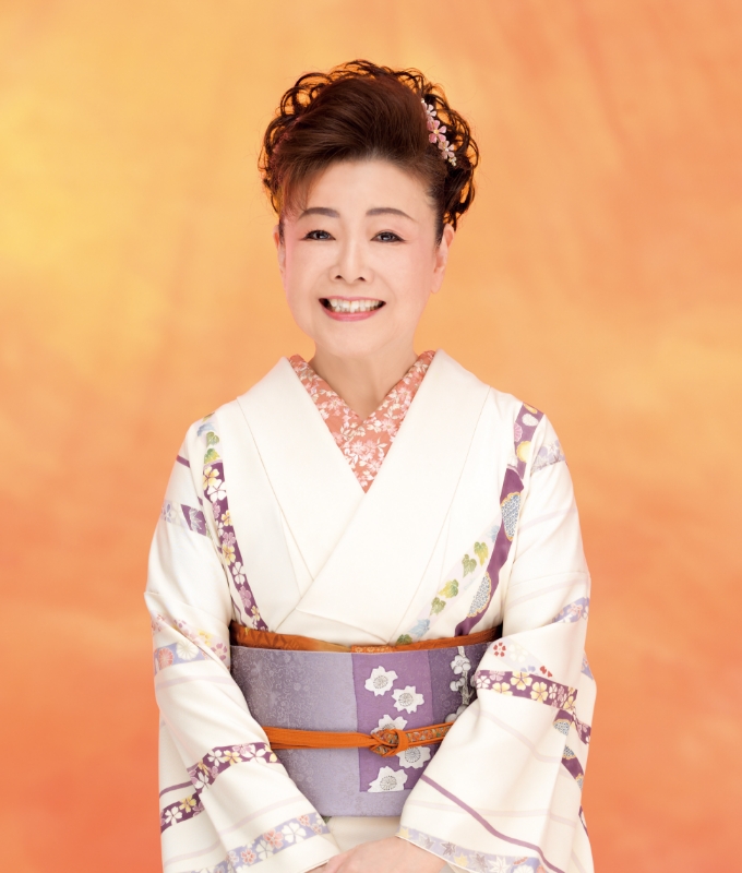 中村美律子
