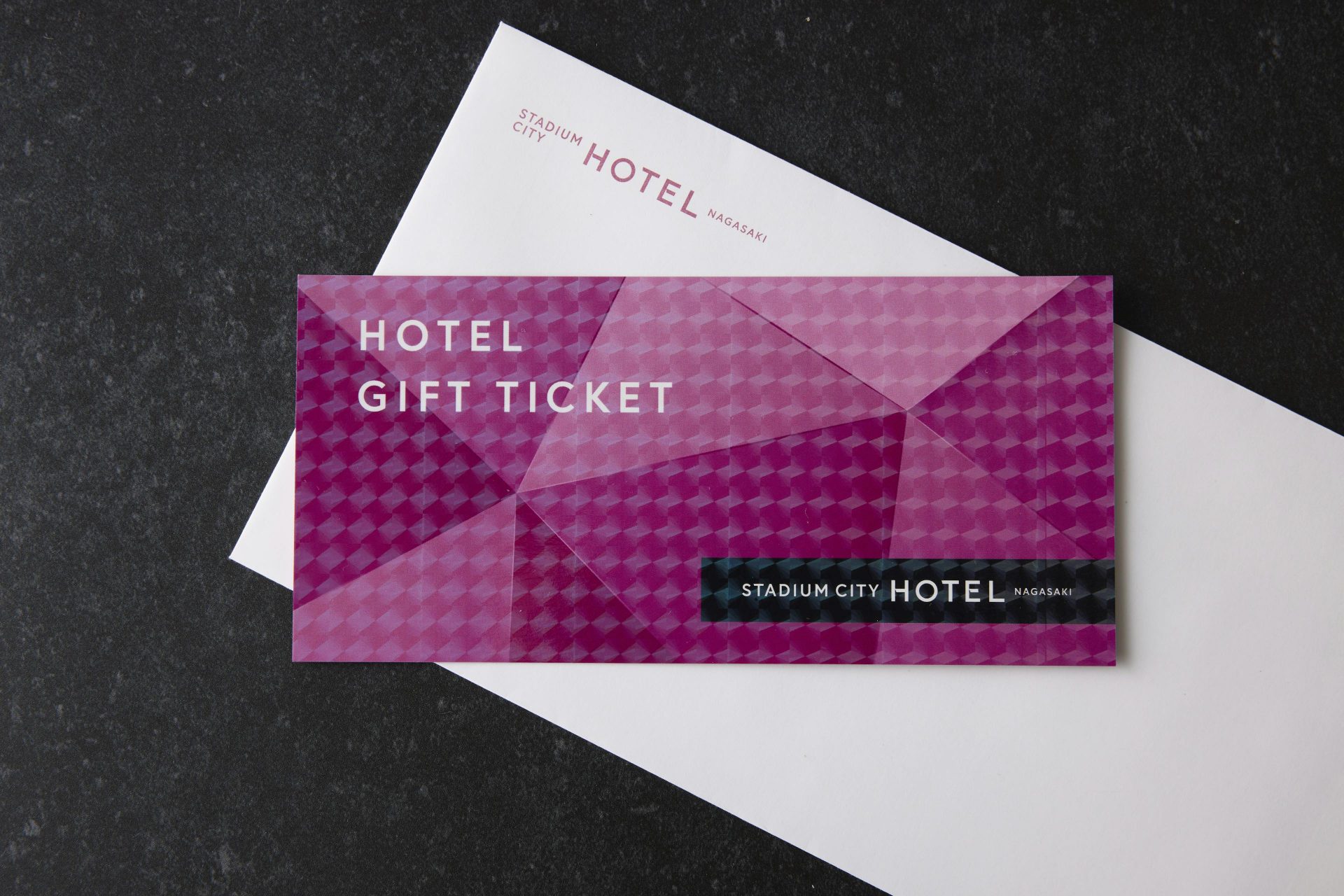 ペア宿泊ギフト券/レストランペアギフト券販売中！